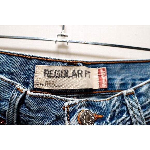 levi's men's 505 regular fit jeans W32 L30 - Picture 2 of 10